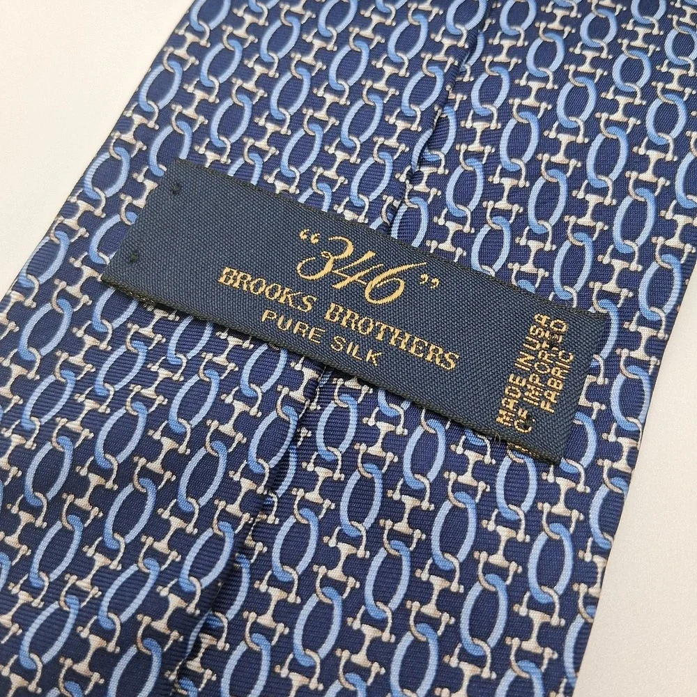 New Brooks Brothers 346 Tie Blue Chain Link Pattern All Silk 3.5x57x1.5 USA